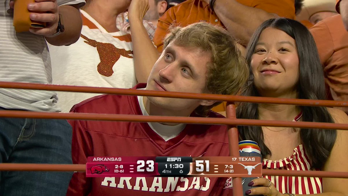 ESPNCFB's tweet image. Two moods 😅