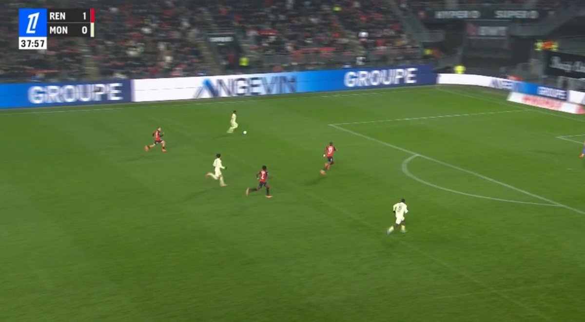 ASMOutOfContext's tweet image. Toujours 1-0 après cette action. 🤡

#SRFCASM