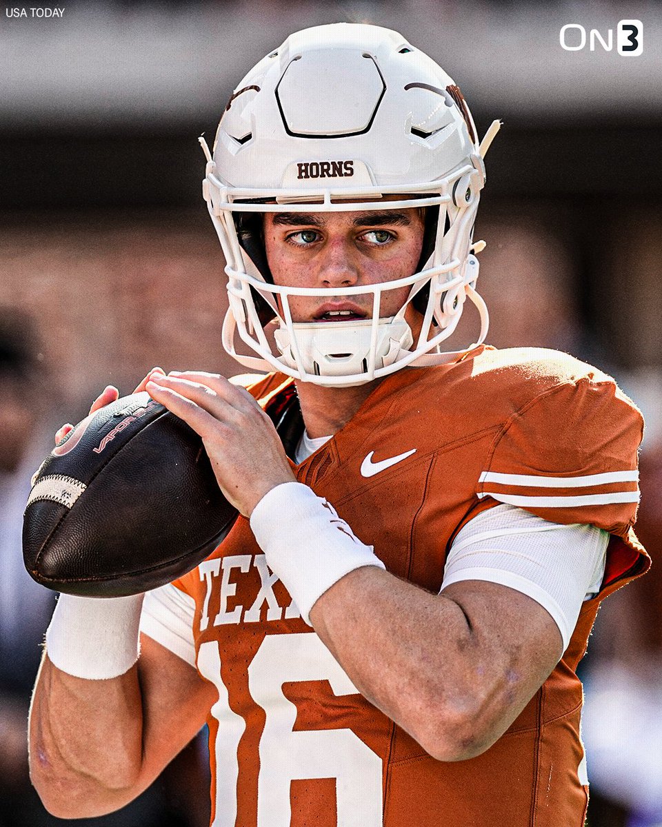On3sports's tweet image. NEW: Texas QB Arch Manning becomes the first player in program history with a passing, rushing and receiving touchdown🤘

(via @UT_Bianco)

on3.com/college/texas-…