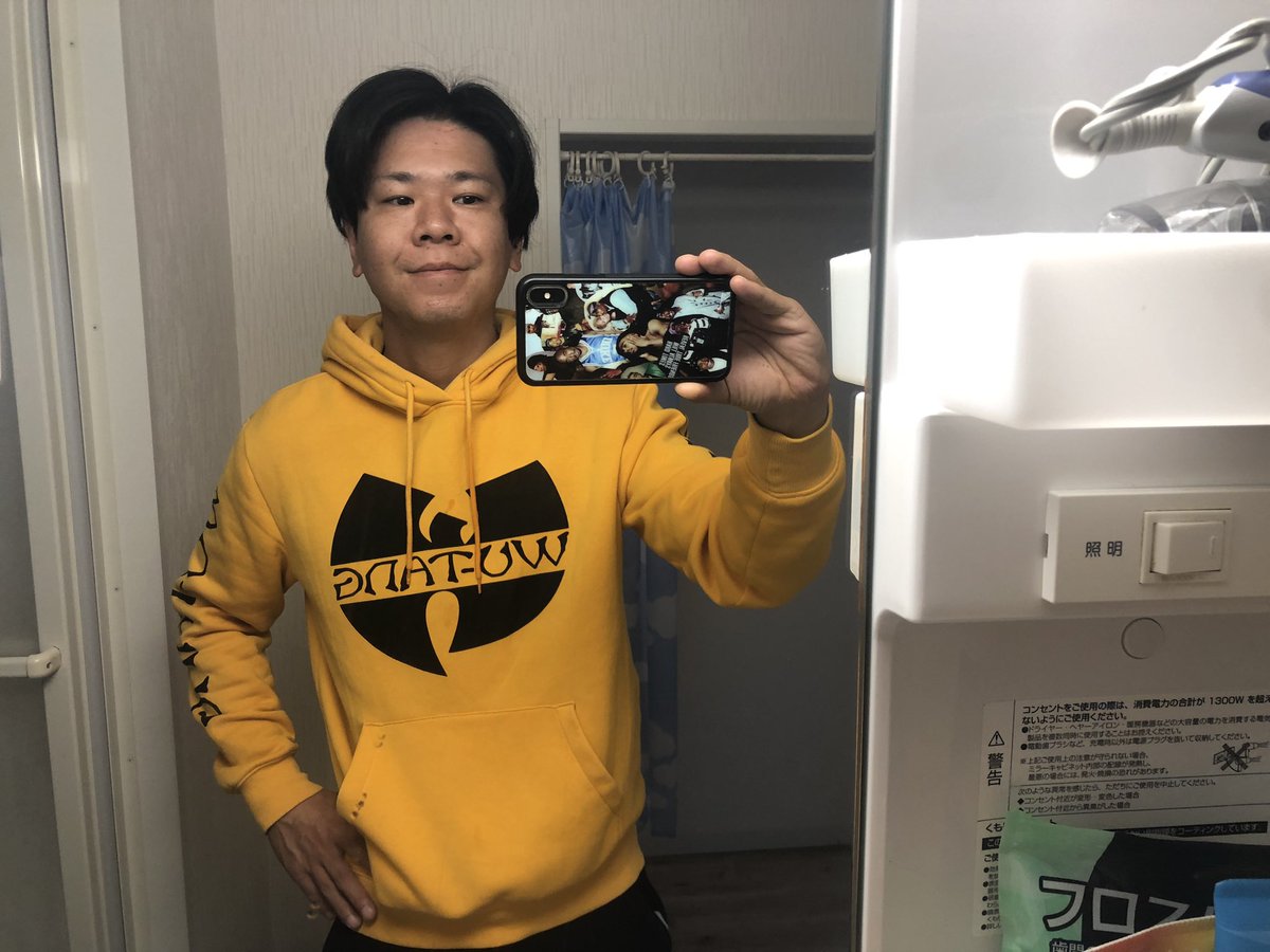 benutsrecordsz's tweet image. 今日はWUパーカー。
来月頭にMSCのアナログ買おうかと思ってたんですがギドラがまだ売ってそうなんで先にそちらを買おうと思います。

#wutang #パーカー #キングギドラ