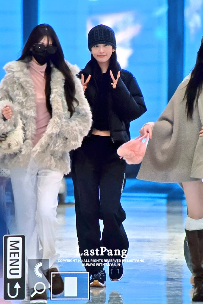 20251123 프리뷰
퀸들 사이에 꾸러기 하나🥰
#아이브 #IVE #안유진 #AnYujin #유진 #Yujin