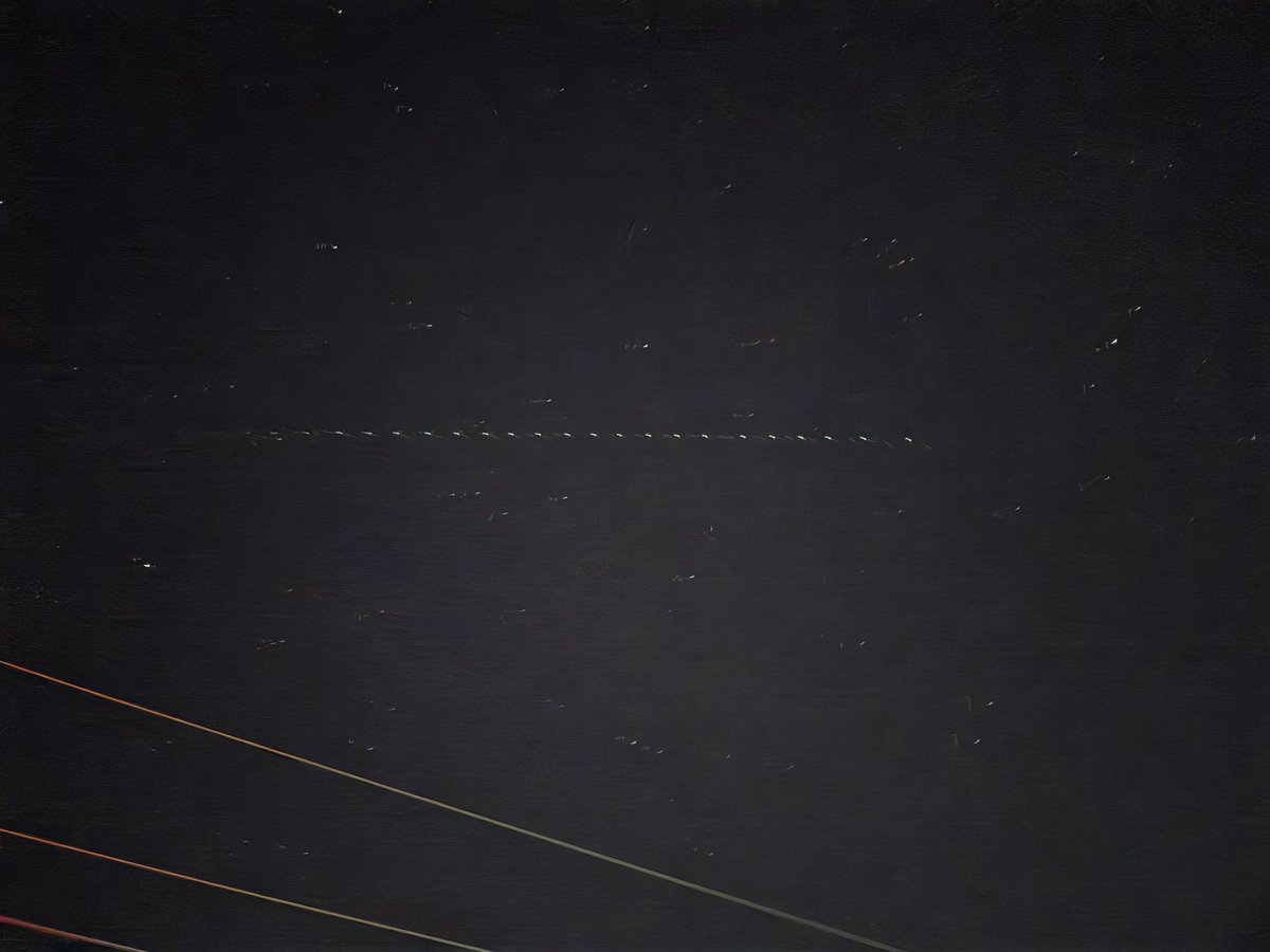 melih's tweet image. What's this over Ottawa sky? These lights were moving from north to south. #Ottawa #ottawaflyingobject #ottawaNightSky