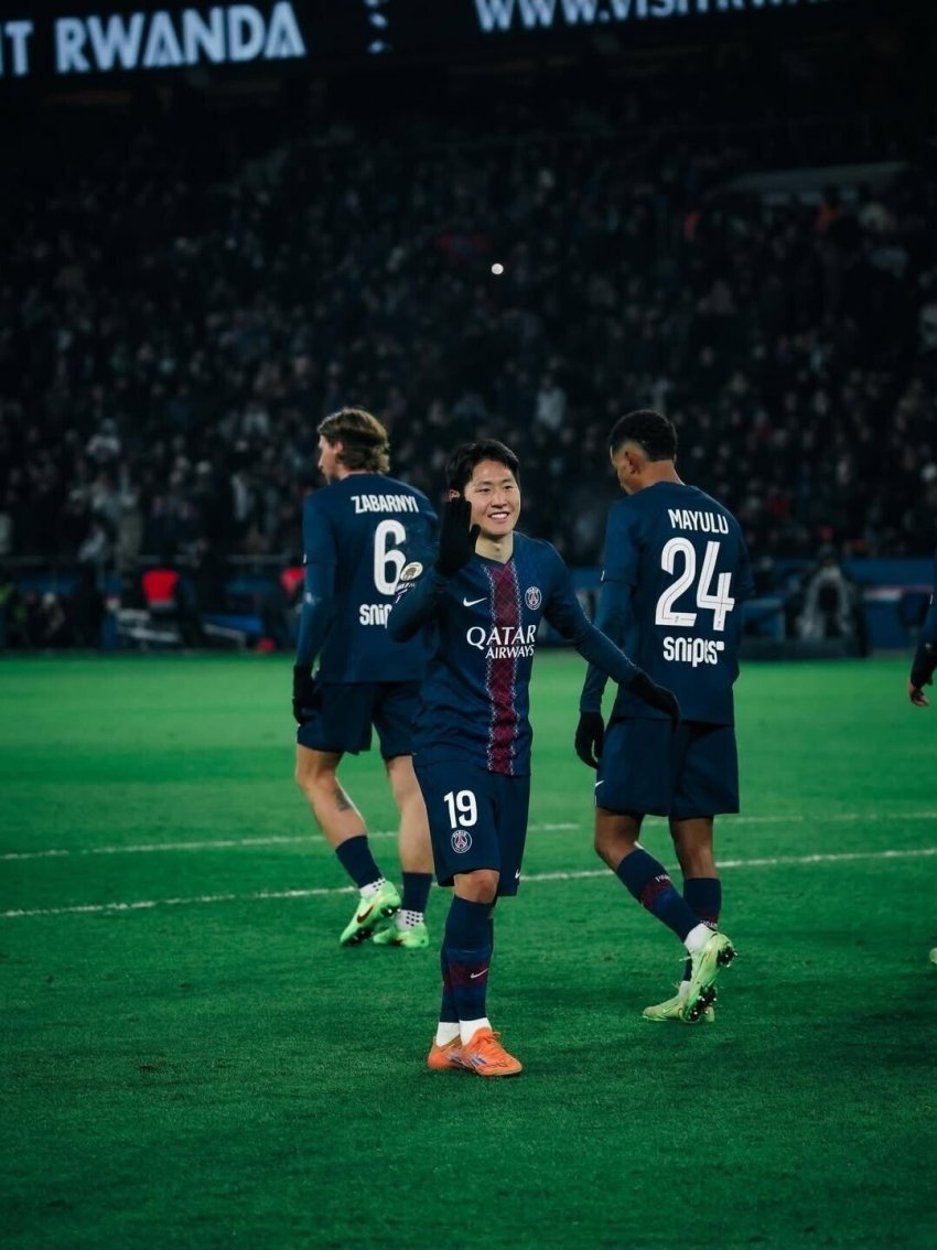 간절한 소원과 약속 🫸🏻🫷🏻
골 넣고 약속한 하이파이브 셀러브레이션 🥹