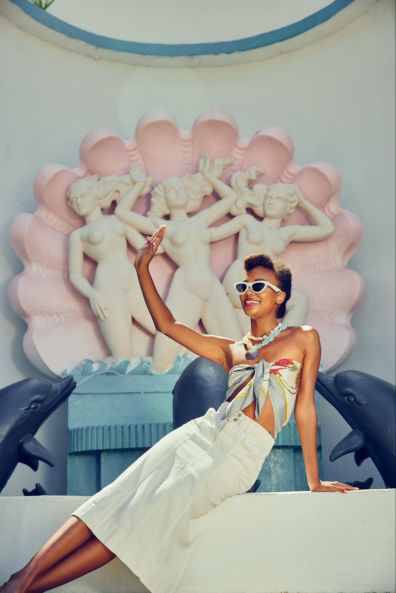 ✏️ <a href="/ericbarton/">Eric Barton</a>
📸 <a href="/mbkoeth/">Mary Beth Koeth</a>
Hair &amp; Makeup | @silvana_avignoni
Styling | @goldynhourstyle
Dogs | Momos Pet Sitting, Pongo
Car | @miamivintagepropcars
Hotel | @vagabondhotelmiami
Model | @bbzaria
Magazine | @theflamingomag @jsr_flamingo

#Miami #VagabondMotel