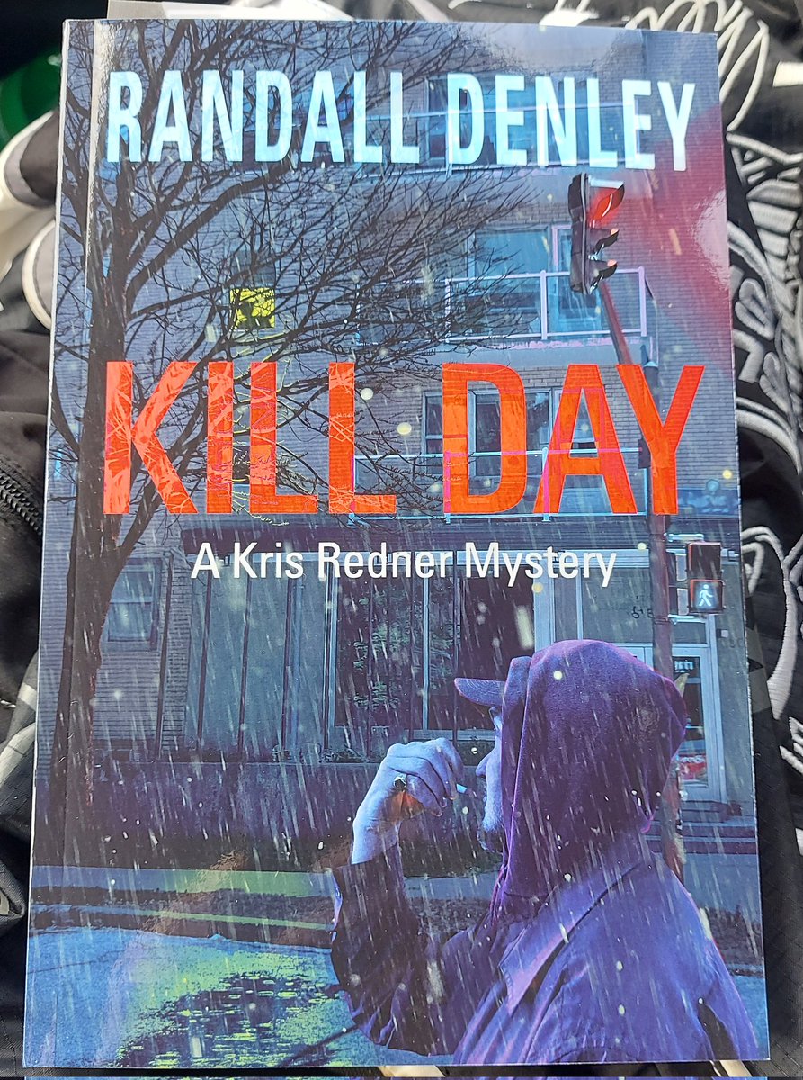 It was near Manotick that I ran into another local author, <a href="/Randall_Denley/">RandallDenley</a> at another craft sale. Cant wait to start reading it!