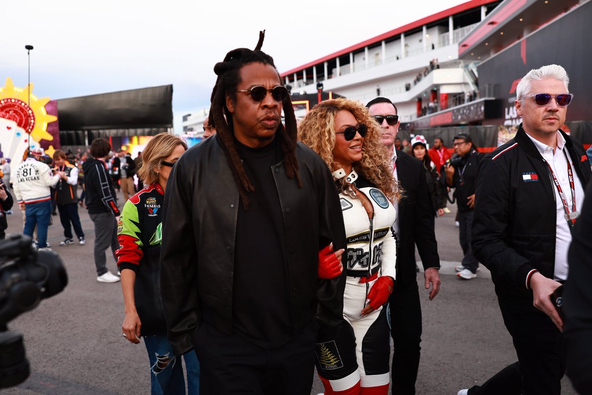 Las Vegas tweet media