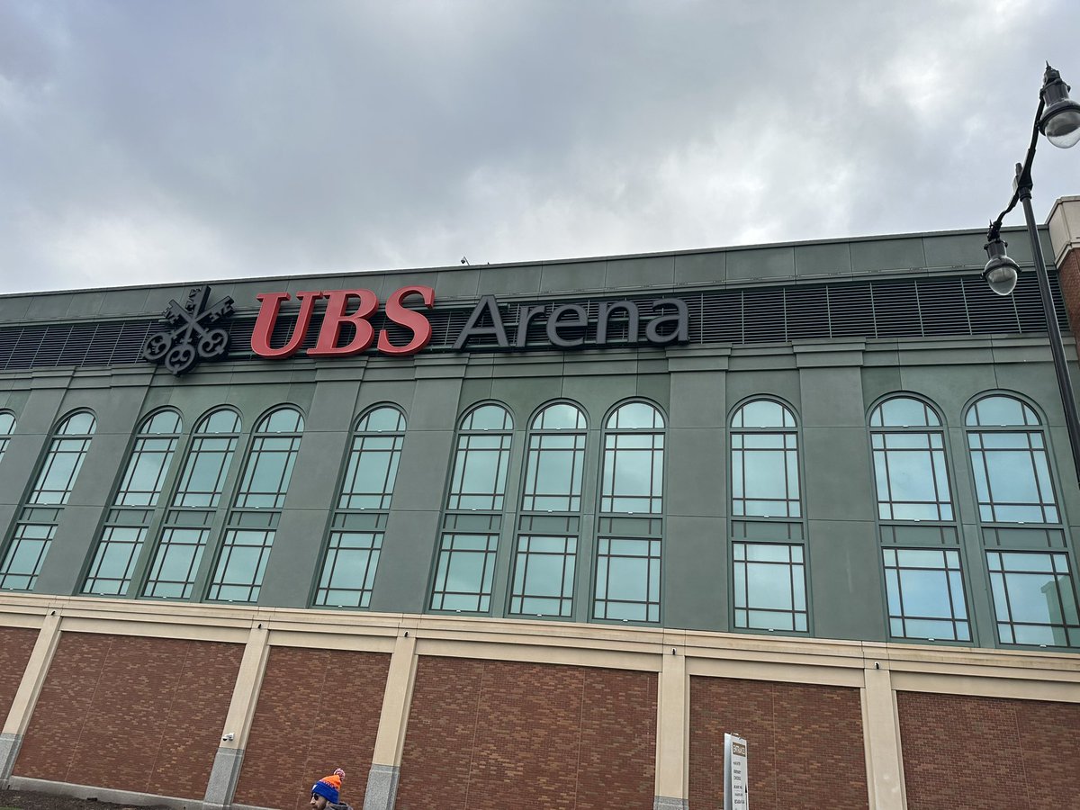 thenolan's tweet image. Had a blast watching the #stlblues get a win on Long Island!!!