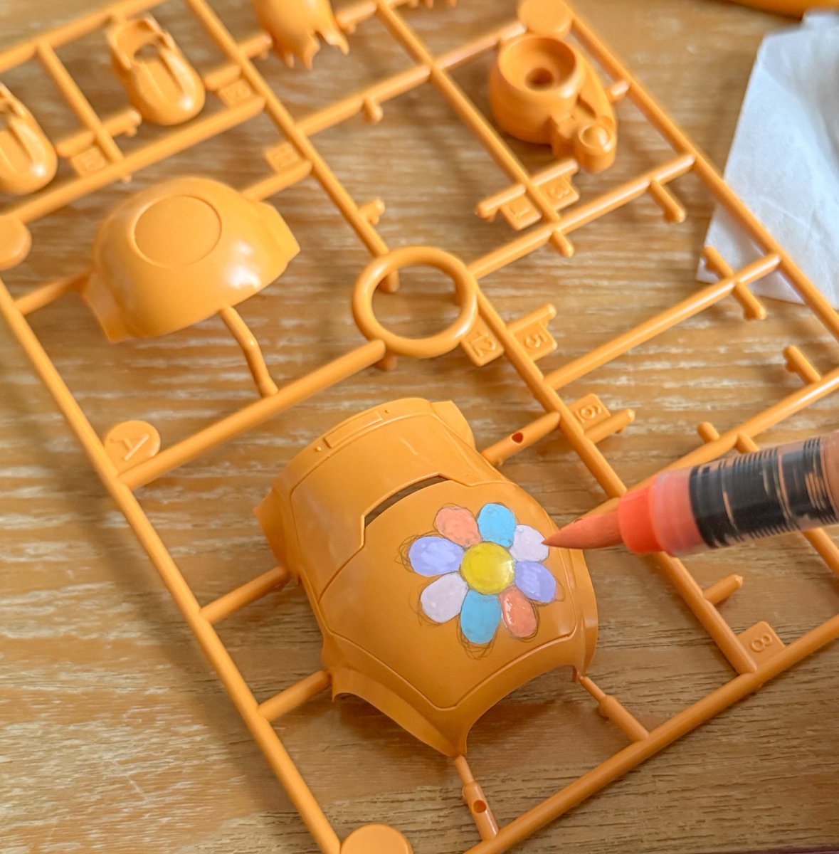 こんな感じで気楽にペンで柄描いたりしてシンプラー組んで遊びませんか？お茶も飲めますよっていうお楽しみ会を予定しています。2/21−22高円寺で開催します〜！
#メカトロウィーゴ