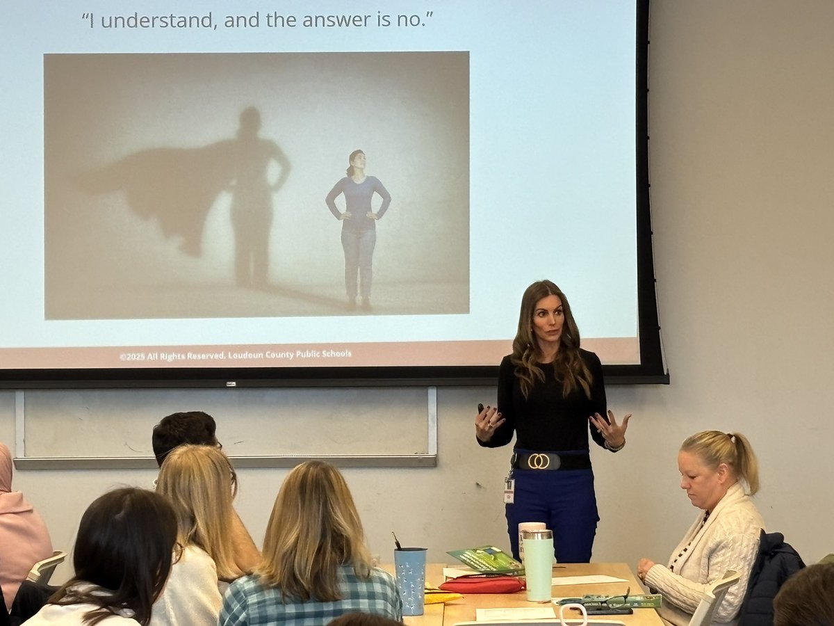 MiriamCheuk's tweet image. Co-presented Best Practices—amazing audience, amazing energy! 🎤 #ProfessionalDevelopment #ProfessionalGrowth