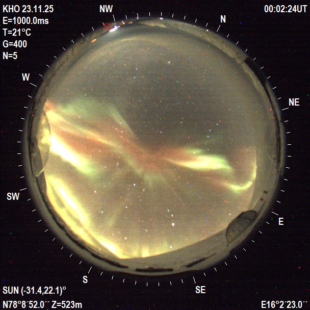 Magnetodawn's tweet image. Last call, from me tonight...

BACC KHO @ 00:02 UT Nov 23

fox.phys.uit.no/ASC/BACC.html

#auroraborealis #northernlights 
@AuroraNotify @theauroraguy