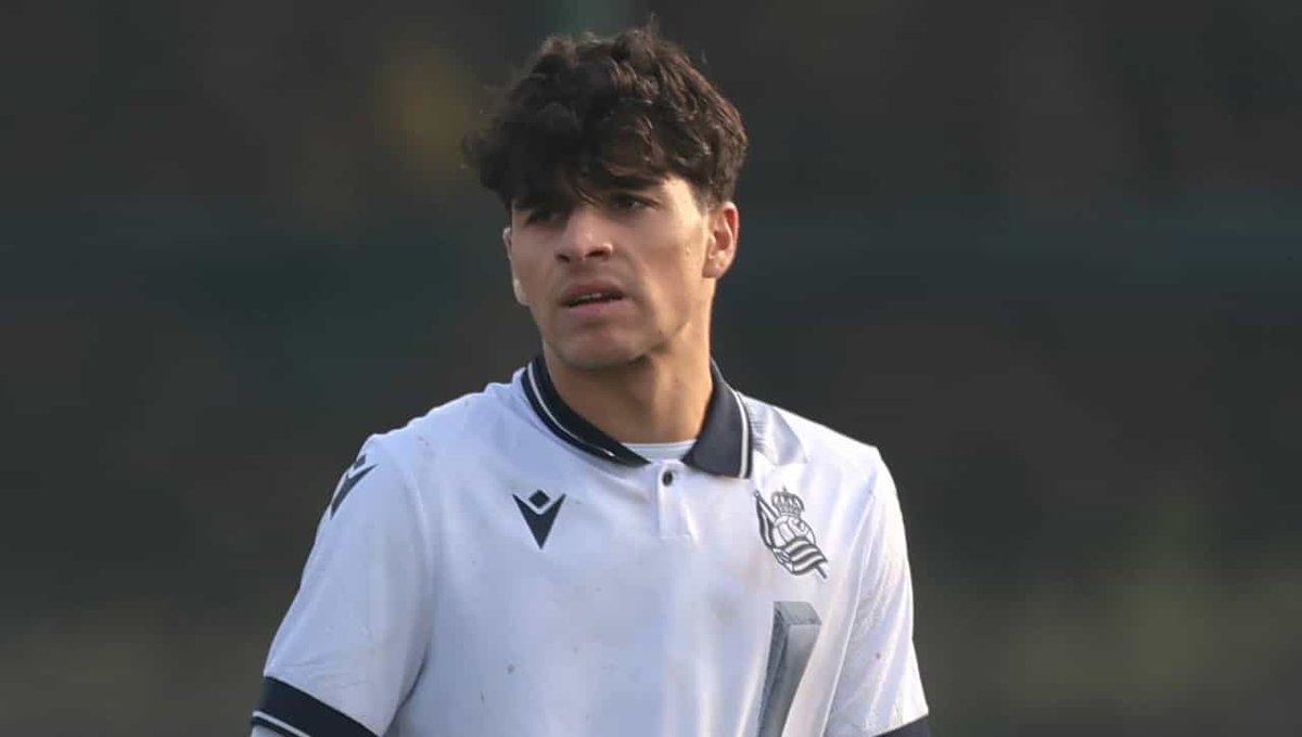 Osasuna Karşısında 90 Dakikada Jon Martin

Pas Arası 2
Tehlike Engelleme 9
Geri Kazanma 4
Hava Topu Mücadelesi (Kazanılan) 11 (6)
İsabetli Pas 44/47 (94%)
Uzun Top (İsabetli) 2/3 (67%)
Topla Buluşma 60