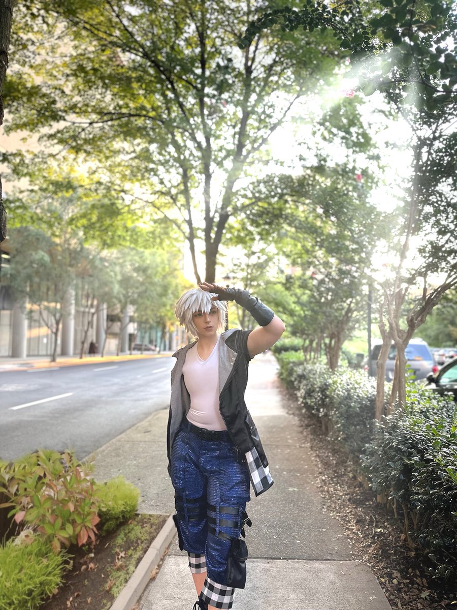 Thinking about Riku + missing the warm weather today...at least my birthday is a few weeks tho so it's not all bad I guess haha💙🗝️ #Riku #KingdomHearts