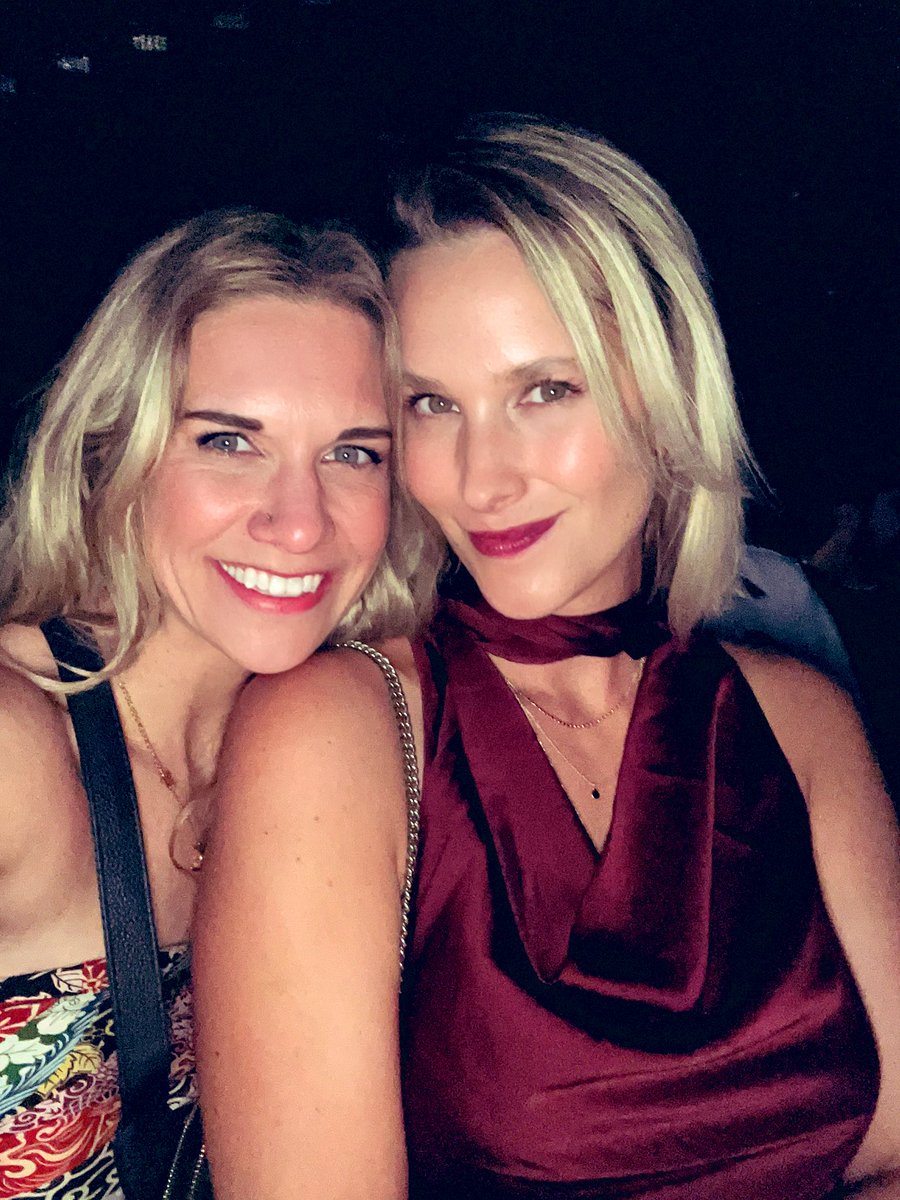 Lindsay Casale tweet media