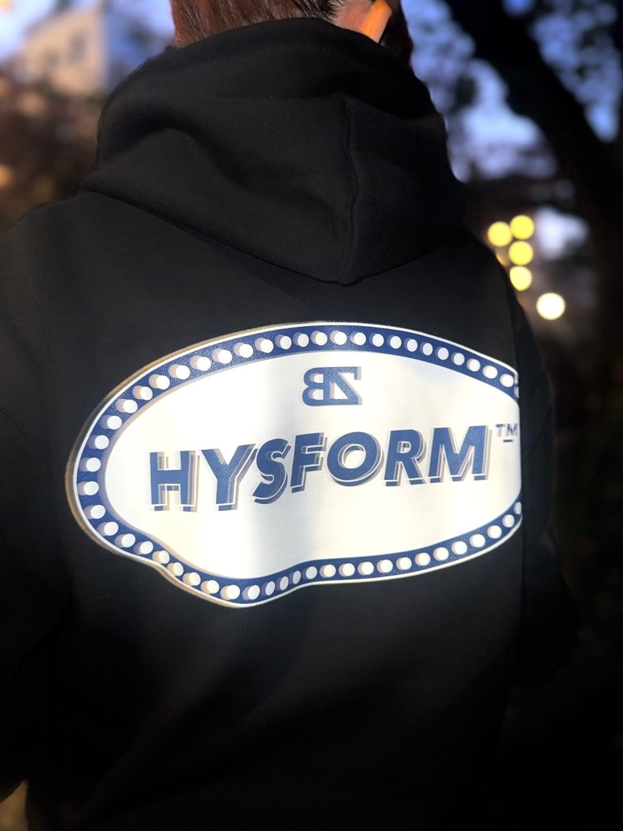 vertical_garage's tweet image. 【HYSFORM】
2025 FALL / WINTER COLLECTION

■ITEM LINE-UP
EMBLEM PULLOVER HOODIE
PRICE：¥15,950 tax-in
COLOR：H.Grey / Black
SIZE：S / M / L / XL

着用サイズM
スタッフ身長153cm

【ONLINE】
x.gd/HkIoJ

@ballistik_fext
@hysformofficial 
#BALLISTIKBOYZ
#HYSFORM