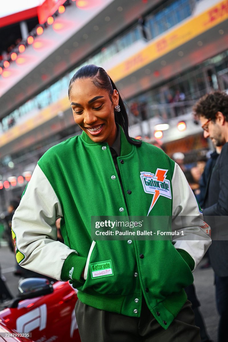 itsreally_zee's tweet image. A’ja Wilson at the F1 Grand Prix of Las Vegas 🏎️