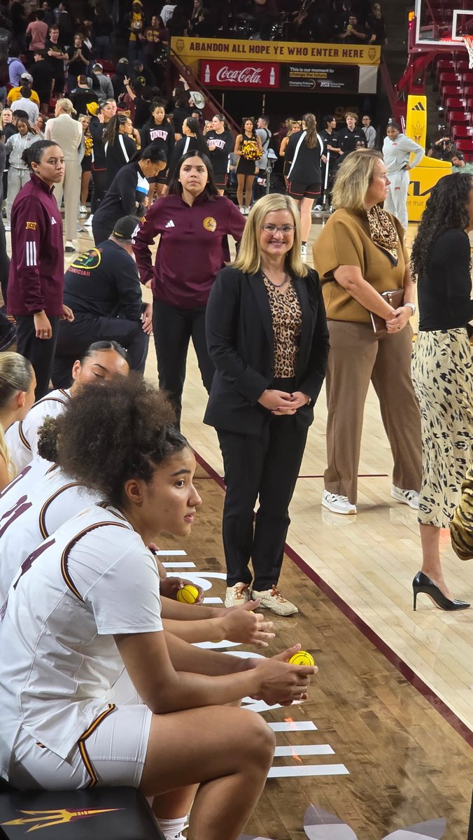 Mayor Kate Gallego tweet media