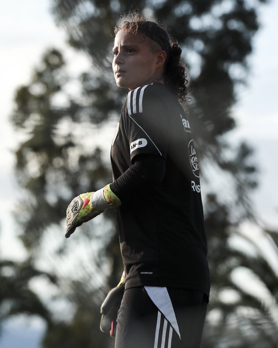 FemeninoFVF's tweet photo. Primera sesión en Quito ✅🙋‍♀️

🔜🆚🇪🇨
📆 28/11
🏟️ Estadio Olímpico Atahualpa
⏰ 6:00 PM (LOC), 7:00 PM (VEN)

#SiempreVinotinto 🇻🇪 https://t.co/YHdieSIz2t