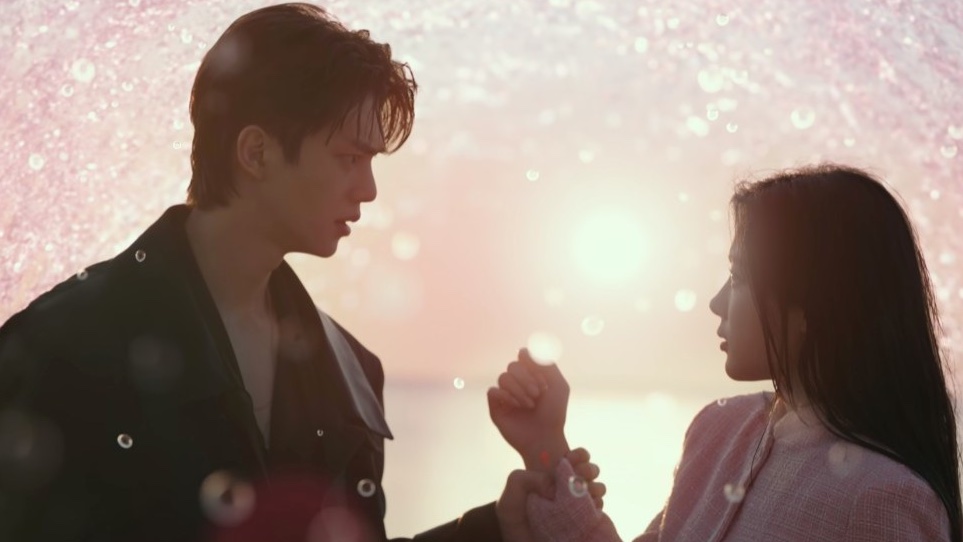 PopBase's tweet image. ‘My Demon’ premiered 2 years ago today.