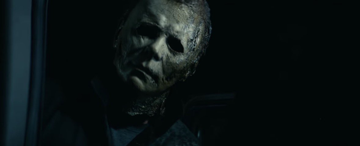 SourceHalloween's tweet image. “Hey Michael… this is for Dr. Loomis.”