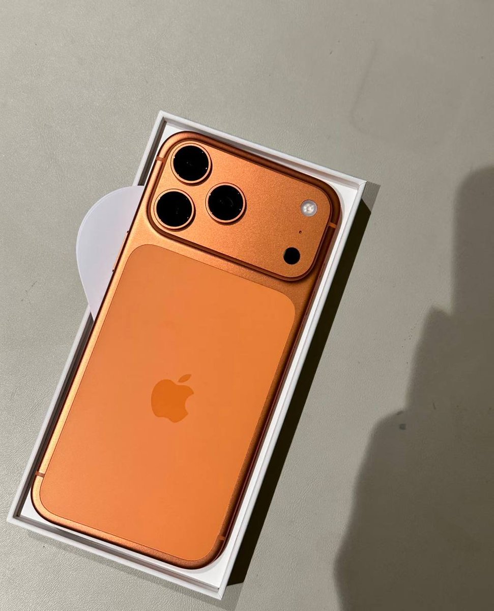 LTCandGolda1's tweet image. 🍏💥【1USDT Giveaway – Win iPhone 17!】
Send 1 USDT for a chance to win daily! 🎉
🔑 How to enter:
1️⃣ Send 1 USDT to:
 0x393600ce9220a0DD61fBceD2D9702E85368B6e8E
2️⃣ Retweet to enter too! 🔄
Lucky winners get iPhone 17!
#iPhone17 #USDTgiveaway #DailyDraw