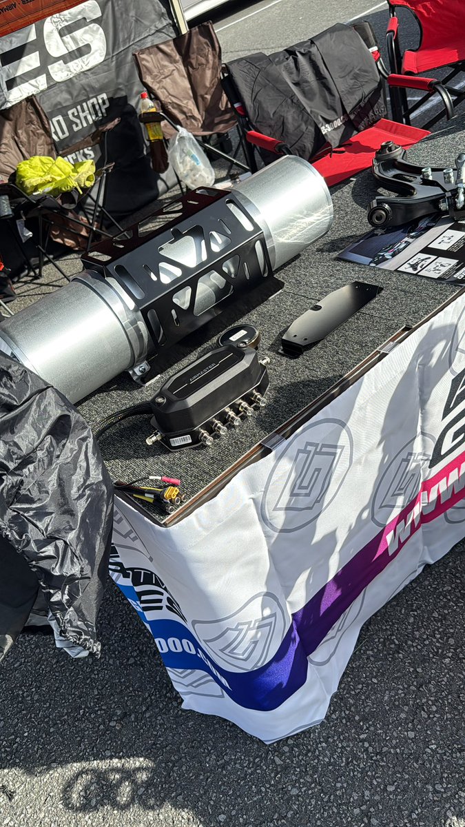 スタンスネーション富士
オートモーティブグレイス　ブース設営完了
ホイールリムカバー販売や商品イベント特価❗️エアーマスターデモカー60プリウスも展示中😎