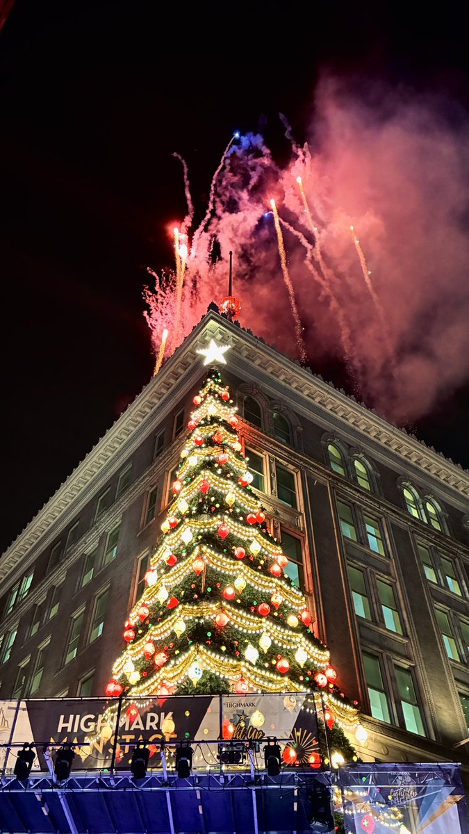 Ultrasilverette (@silver5five) on Twitter photo 