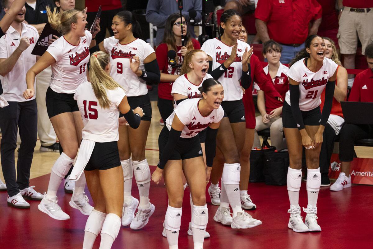 AdamCarriker94's tweet photo. Nebraska Volleyball sweeps Indiana, they’re now 28-0 and they are now your outright Big Ten Champions! https://t.co/s7ihjfFrjs