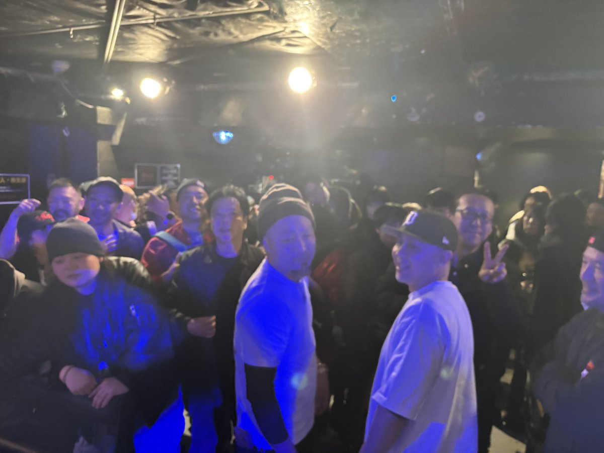 ほんとに愛だけよ！おれバンド続けていてよかったなーって瞬間をもっともっと味わって噛み締めていきたいよ。みんな愛してる！