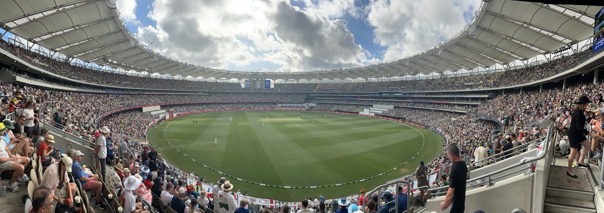 Tom Smethers tweet media