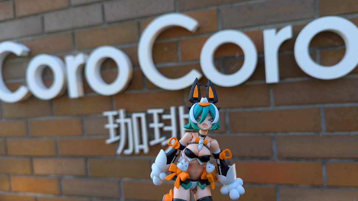 Model_Azumaudo's tweet image. 「つきましたよ！」
到着ー。今日はラン連れてます。