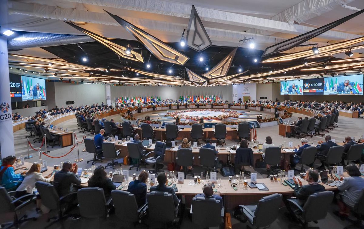 Sidi Ould Tah (<a href="/AfDBPresident/">AfDB President</a>) a participé au Sommet des dirigeants du #G20 à Johannesburg. 

Ce fut l'occasion de souligner le soutien stratégique de la Banque à la présidence sud-africaine du G20 et de plaider pour une solide 17e reconstitution des ressources du Fonds africain