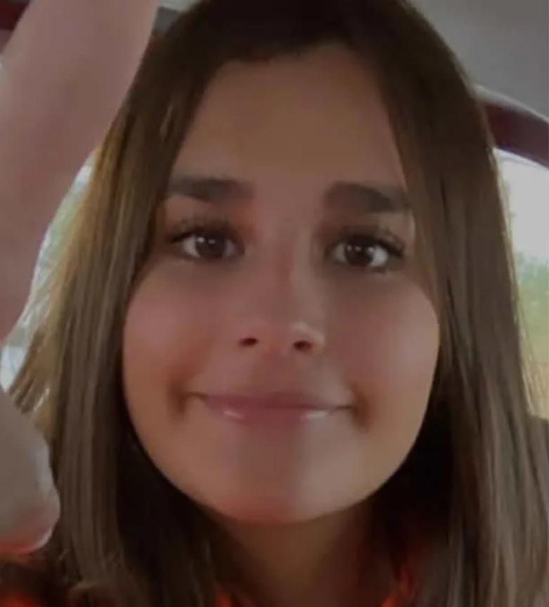 janethleontv's tweet image. El #accidente de la Vía Atlixcáyotl ha reclamado una segunda víctima, César Emilio, de 25 años, falleció en el hospital debido a sus graves lesiones.

Paulina, de 21 años, es la única sobreviviente del #choque, su familia y amigos han pedido apoyo a través de las #RedesSociales,