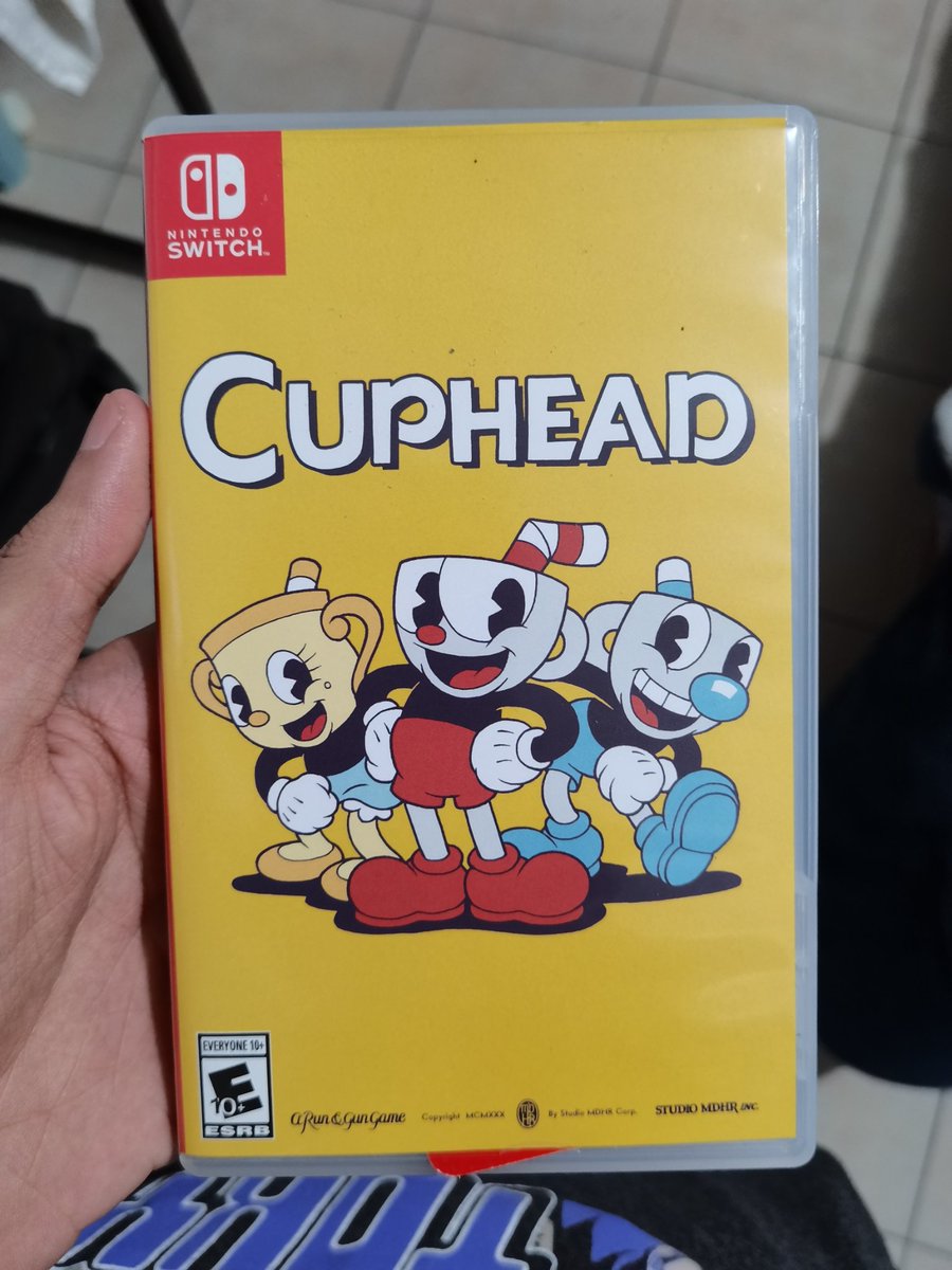 Me dieron ganas de jugarlo porque sus dibujitos se parecen al ACECRAFT