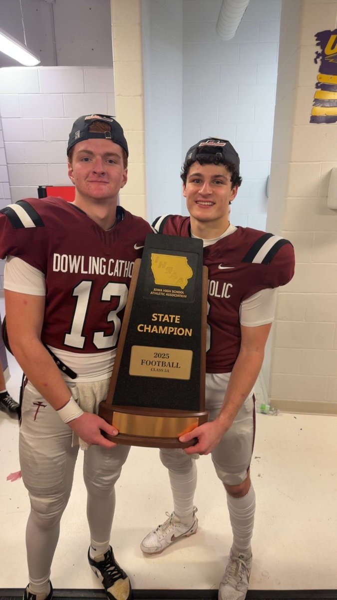 EthanLaCava's tweet photo. State Champs!!!!!! So proud of this team, wouldn’t have done it with anyone else. Go Maroons!! @CoachTWils @dchsfootball @AundraMeeks https://t.co/crcPEwfbHz