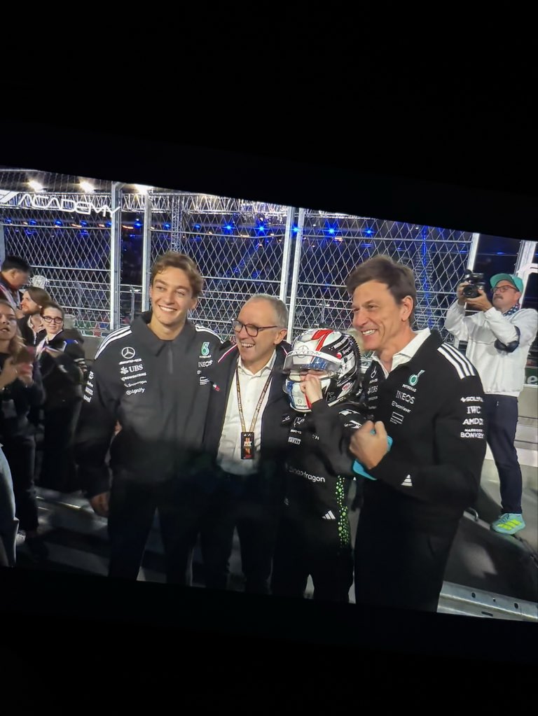 MabaleMasipa's tweet image. The whole Mercedes family is here. Adorable. Congrats to Doriane- well deserved #LasVegasGP  #F1A 👏🏾👏🏾