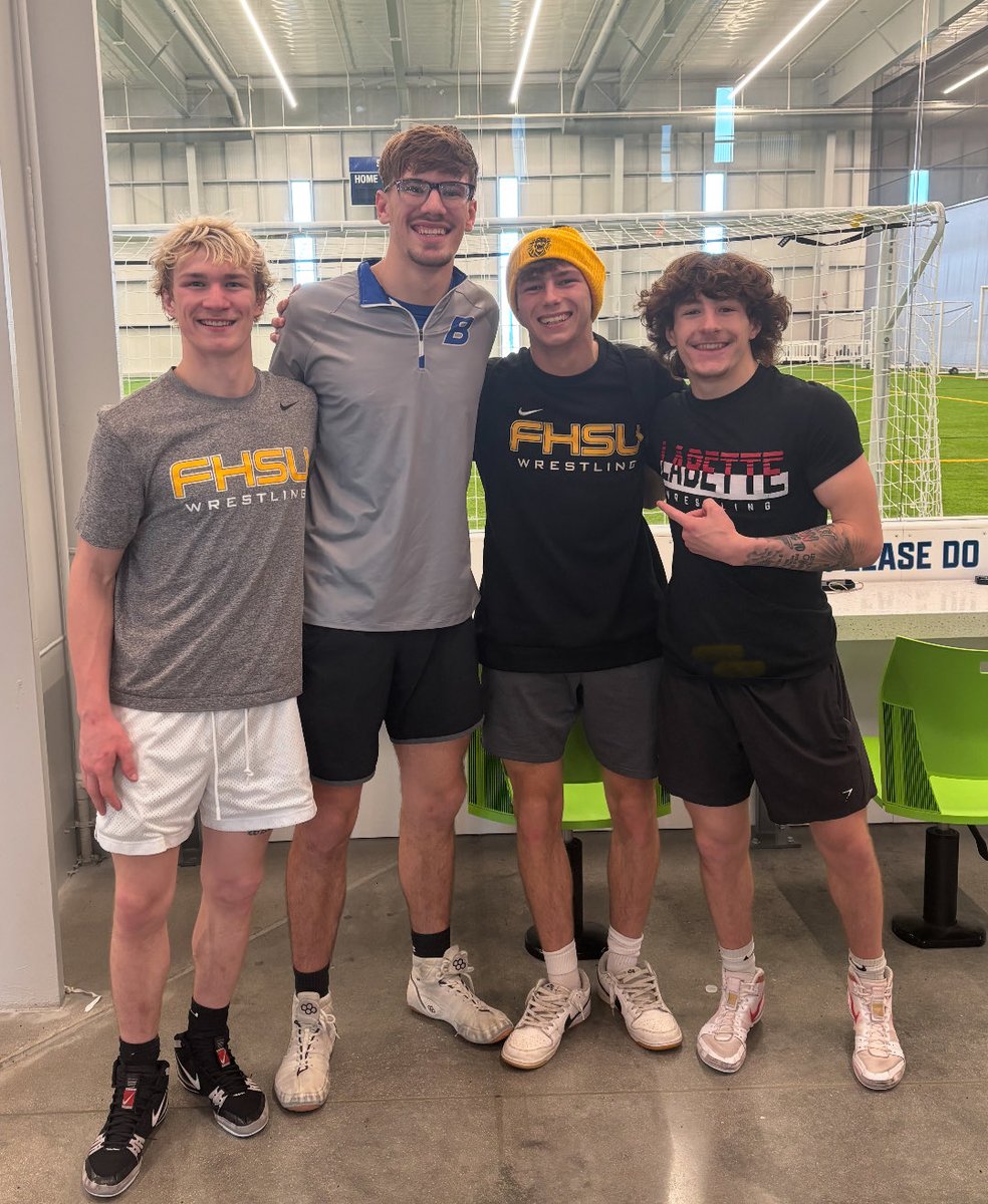 Hornet Wrestling tweet media