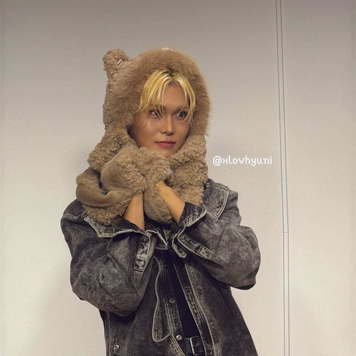 xlovhyuni's tweet image. 251122 점프업 팬싸 

hyunibear 🧸🤎

#현 #엑스러브 #hyun #xlov