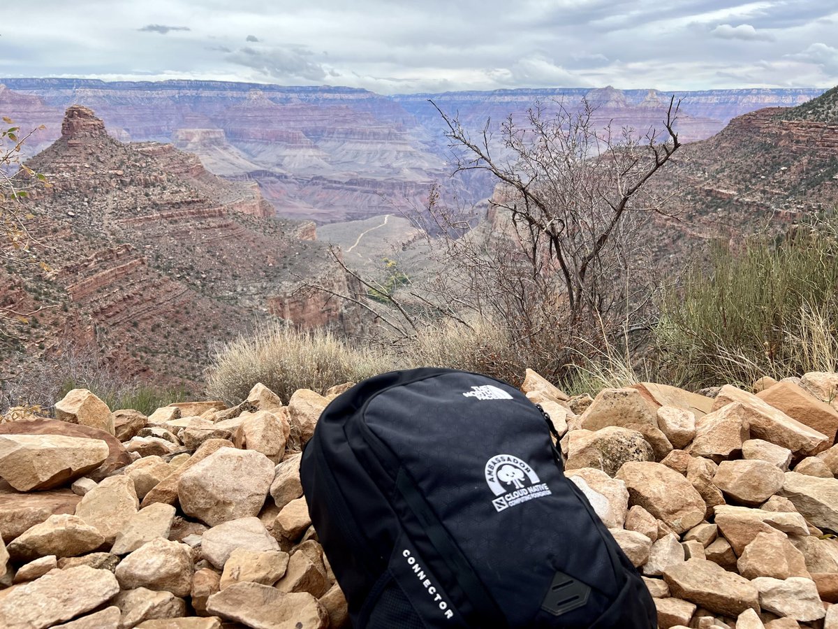 BVierstein's tweet image. New #cncf ambassador rucksack has travelled many canyons : there were #clouds and #native people and beautiful peaceful endless nature ; maybe we encountered some #divine spirits but that’s up to interpretation 

🕊️🌈🐾🐉🦁🕸️🎐