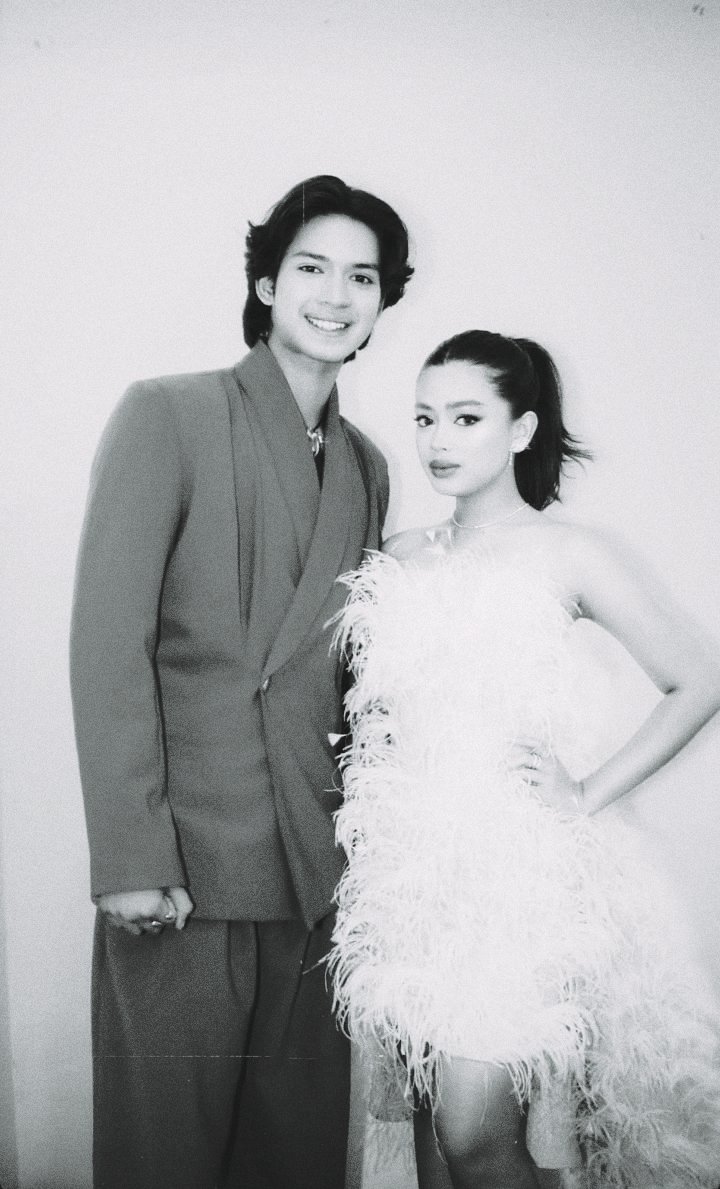 yazasuca's tweet photo. 💋💋 https://t.co/O6od8n1Q9t