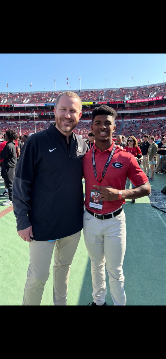 KeylanYates2029's tweet image. Got the opportunity to meet some incredible coaches in Athens today! 
Thank you guys for having me! It was definitely something I will never forget! Go dawgs!
@KirbySmartUGA @CoachSchuUGA @Coach_TRob @CoachDee_UGA @JEllisUGA @RustyMansell_ @MattDeBary @CoachFosterPC