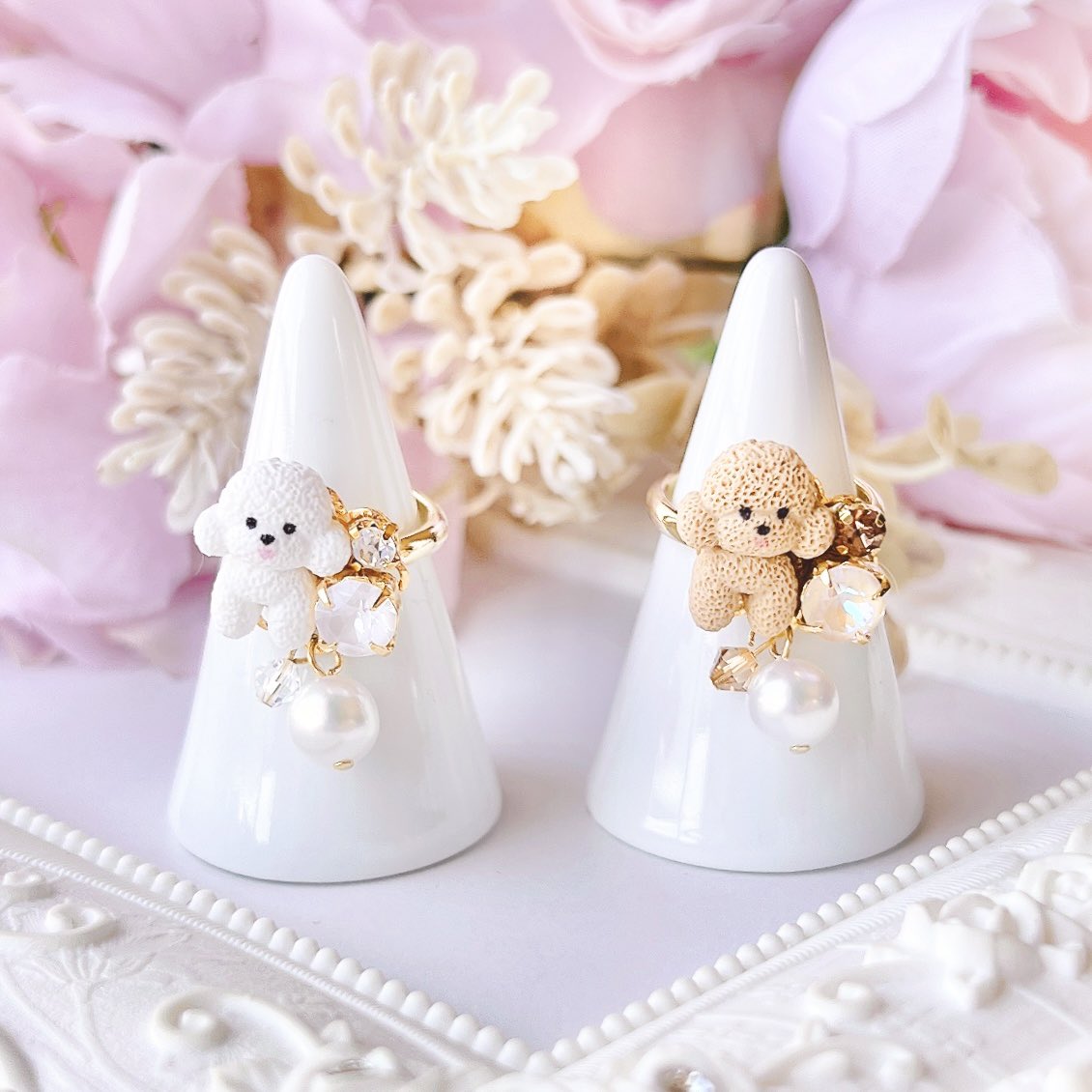 可愛い動物モチーフ♡
本日はプードルモチーフご紹介🐩
11/28 20:00より販売開始します✨
#minneのブラックフライデー

minne.com/items/44366986