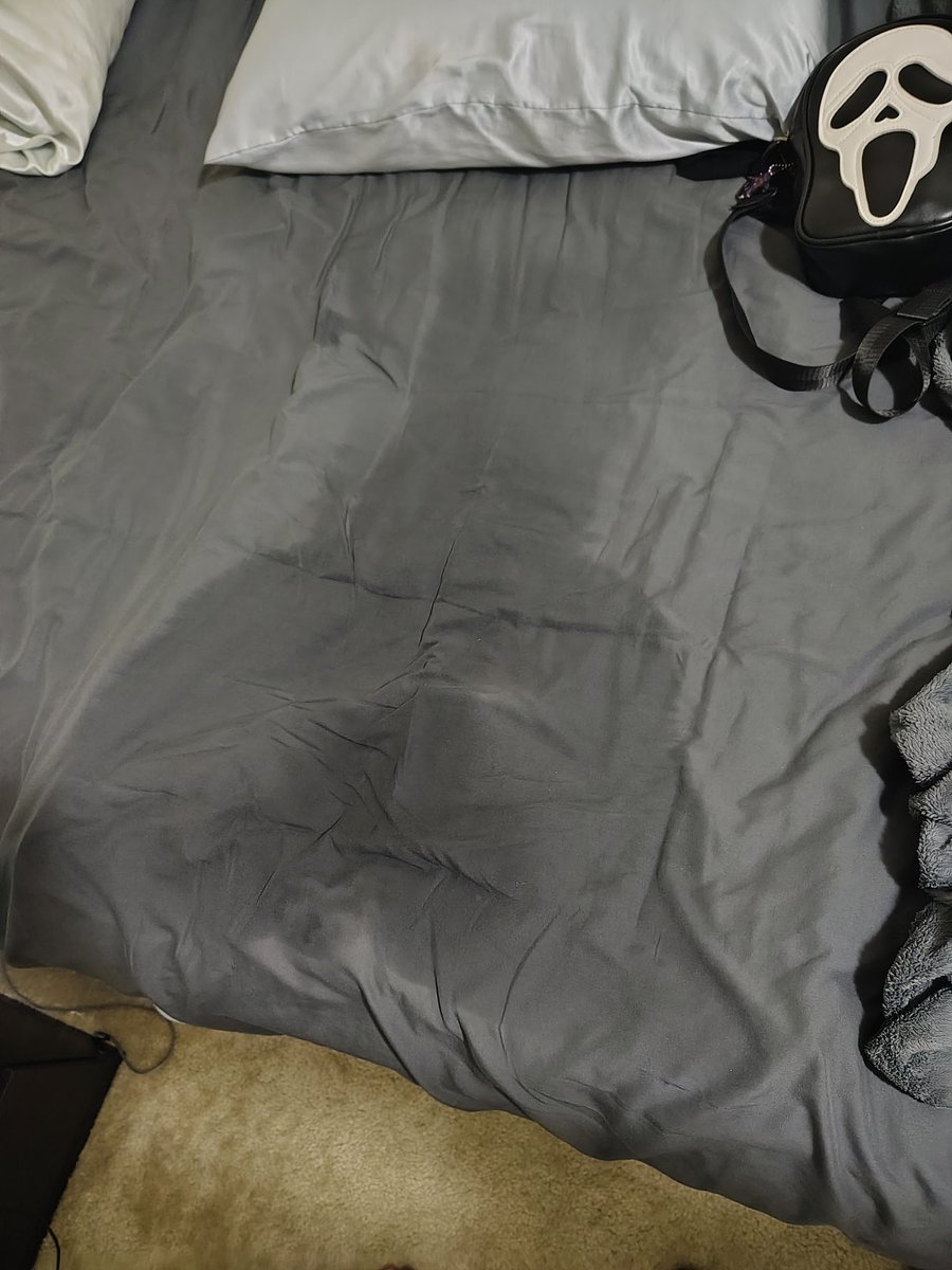 Doggy_Bitez's tweet image. get you a dog girl