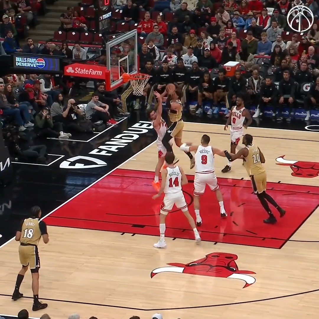 New nickname unlocked: Quarter zip Kispert 😮‍💨

#ForTheDistrict | @corey_kispert 