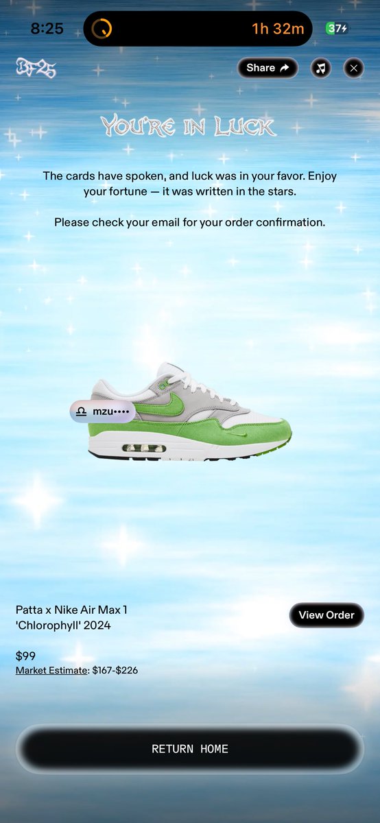 marczoof's tweet image. Been doing GOAT Black Friday from year one and this is the literal first W I’ve gotten. $100 bucks, I’ll take it.