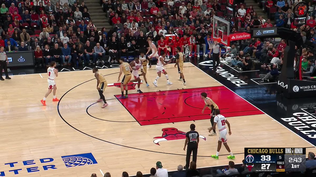 Julian Phillips coming in HOT.

@ju1ianphillips | @CHSN__ 