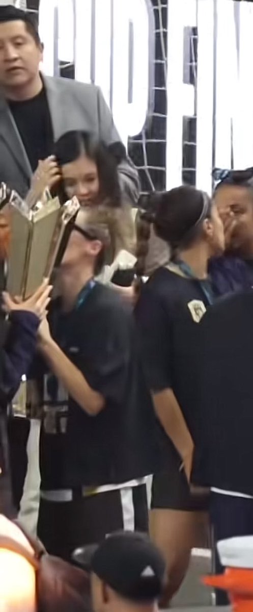 NECESITO VER ESA FOTOOOO DE BERTA😔😔😔