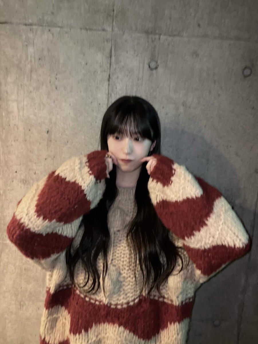 ゆーちゃんのセーター可愛くて欲しいけど ちょっとガーリーすぎるか