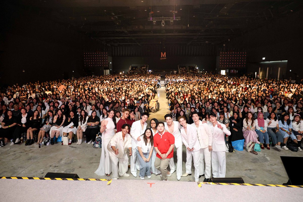 TOTOGABACK's tweet image. จบไปแล้วอย่างสมบูรณ์กับความรักระหว่างภีมและธันว์ แต่ของเรายังไม่จบนะ ขอบคุณทุกคนที่ร่วมเดินทางไปกับพวกเรานะคับ Good Memory with you you you 
🦖🚗⭐️
@oueiija 

THE WICKED FINAL GAME 
#เกมรักลวงตอนจบ