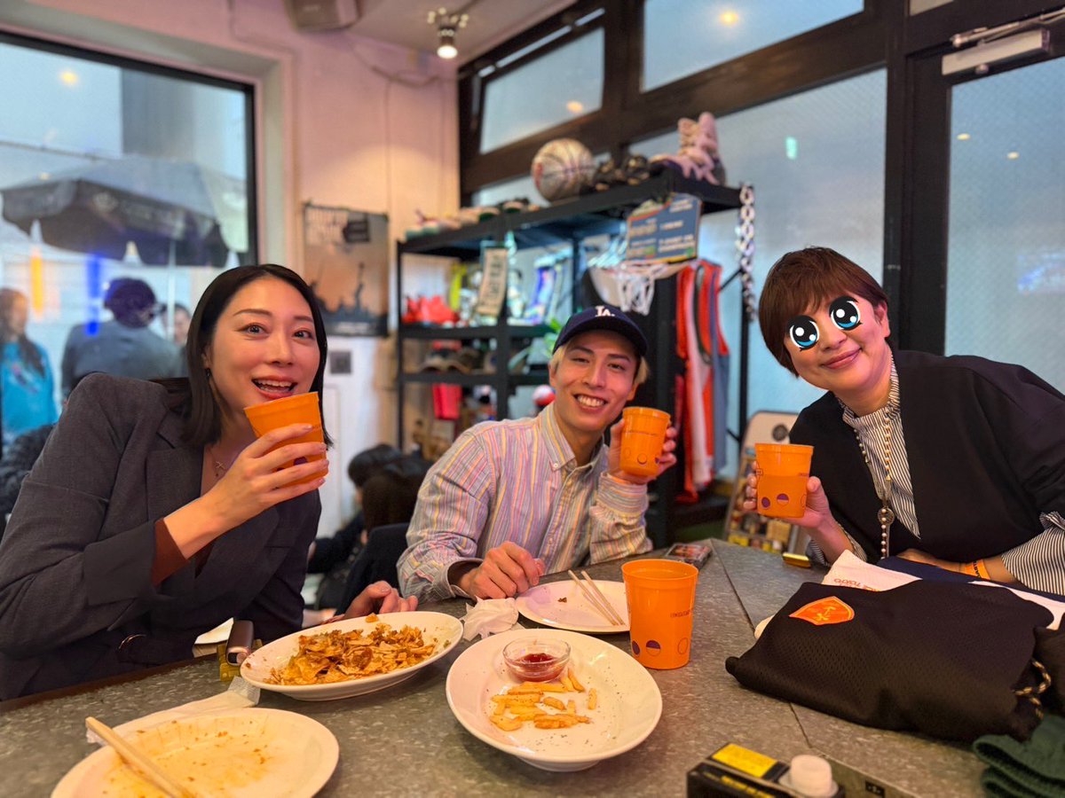 ダンシング純ちゃん これはもはや芸人の養成所同期じゃなくて 異業種交流会の写真なんだよ