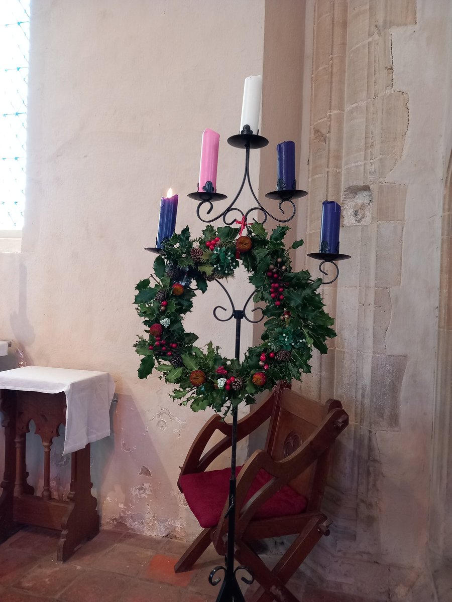 ssmwalsingham's tweet image. Sunday school meet at 9am every Sunday at St Peter's Great Walsingham. We are looking towards Christmas and today they lit the 1st Advent candle and learn about the annunciation, making Mary and the angel. #nunsoftwitter #choice4god #simplylife #simplyadvent